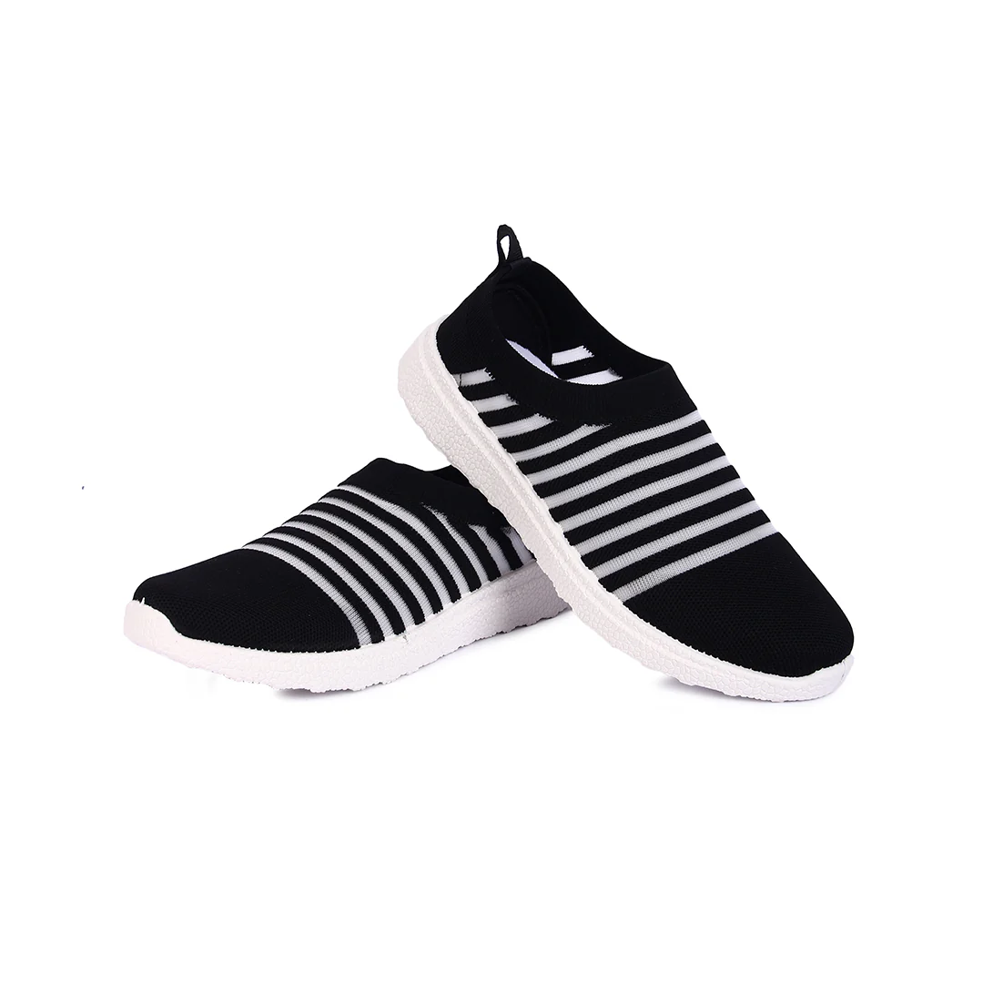 FUEL Hazel Breathable Ultra-Lightweight Women Slip-on Sports Shoes (Black) - Image 3